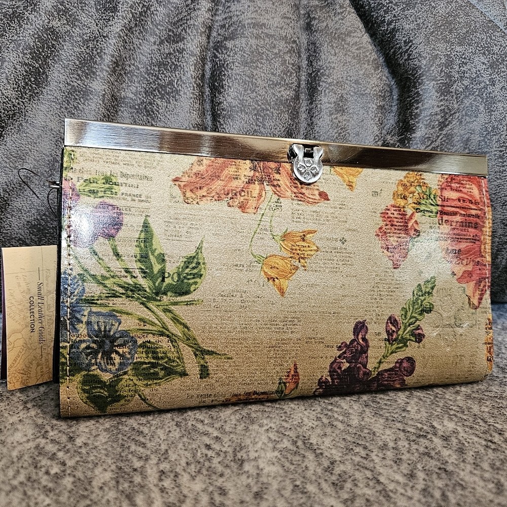 Patricia Nash Bifold Leather Wallet NWT